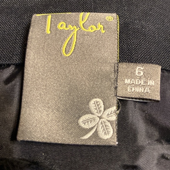 Taylor Black V-Neck Sleeveless Sheath cocktail Dress - Picture 3 of 9